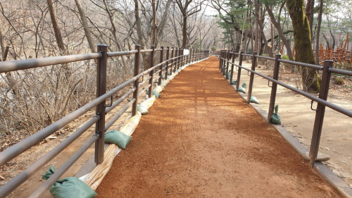 관악산근린공원 신림계곡지구 황톳길