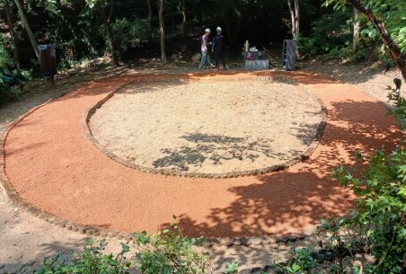 상도근린공원 황톳길